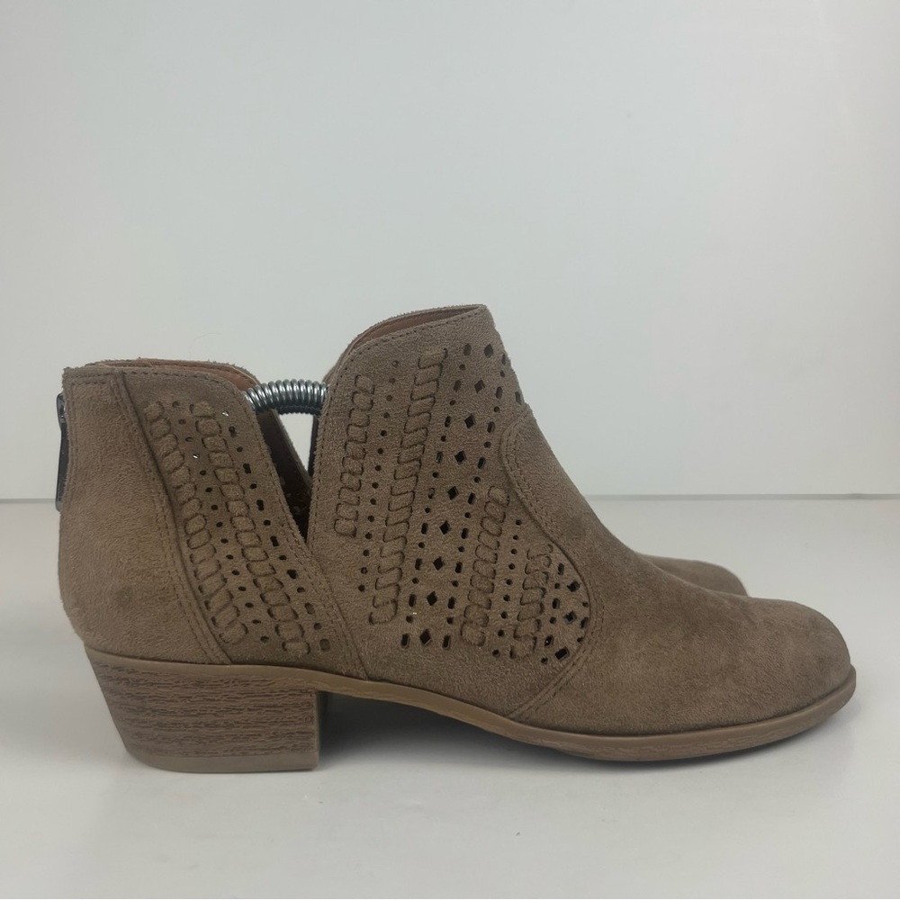 Indigo Rdโ Tan Suede Ankle Boots SZ 6.5